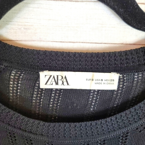 ZARA BLACK CROCHET KNIT FLUTTER SLEEVE BLOUSE, SZ SMALL - Picture 5 of 10